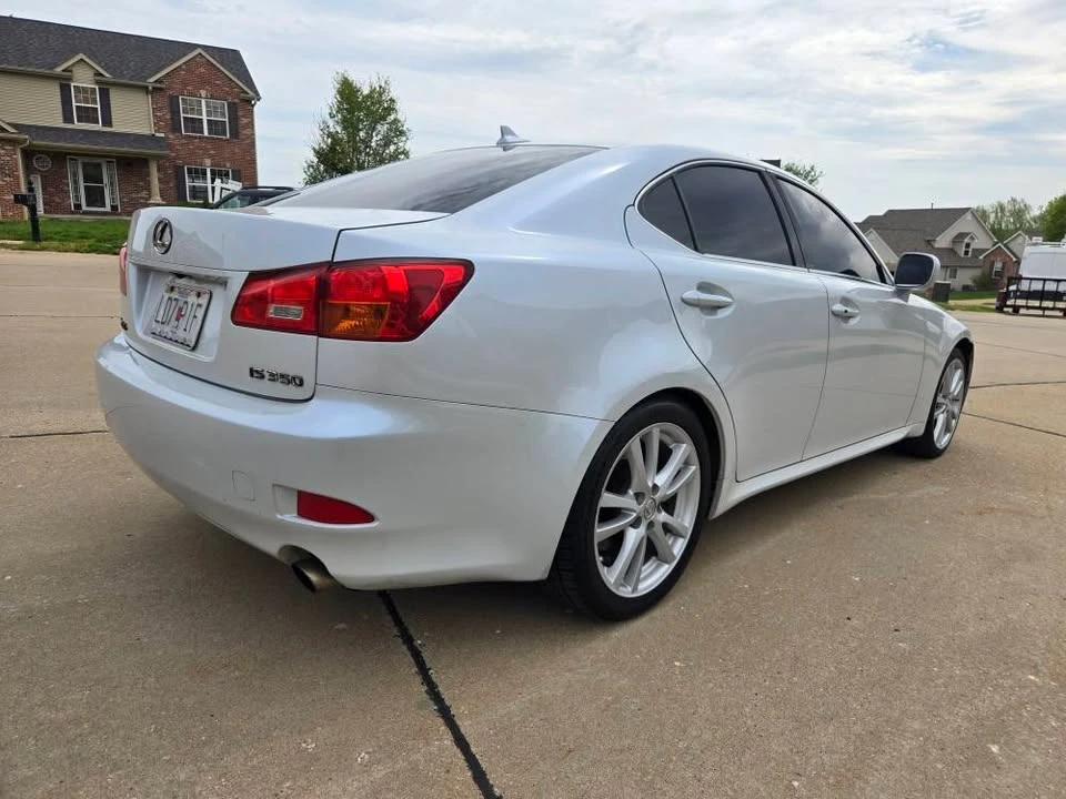 2007 Lexus IS 2nd Gen - Image 4 of 9