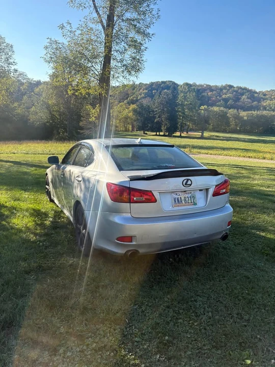 2007 Lexus IS 2nd Gen - Image 5 of 9