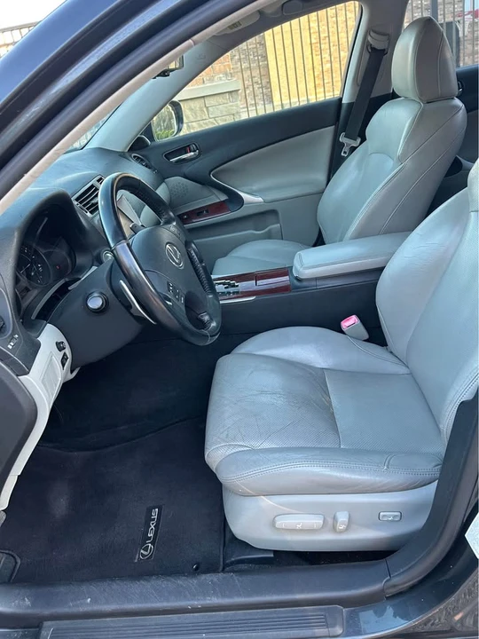 2007 Lexus IS 2nd Gen - Image 9 of 12