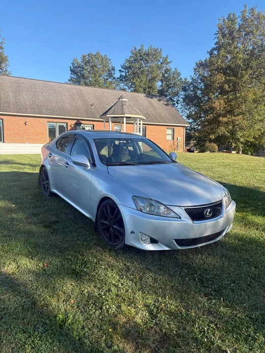 2007 Lexus IS 2nd Gen - Image 4 of 9
