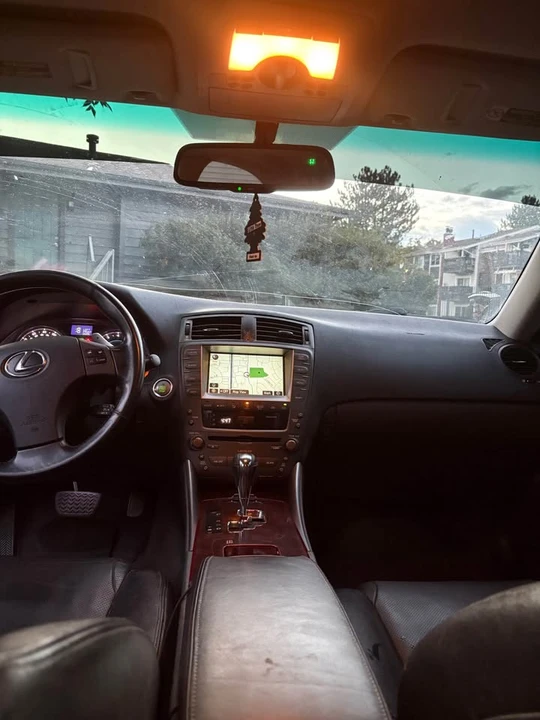 2007 Lexus IS 2nd Gen - Image 5 of 10