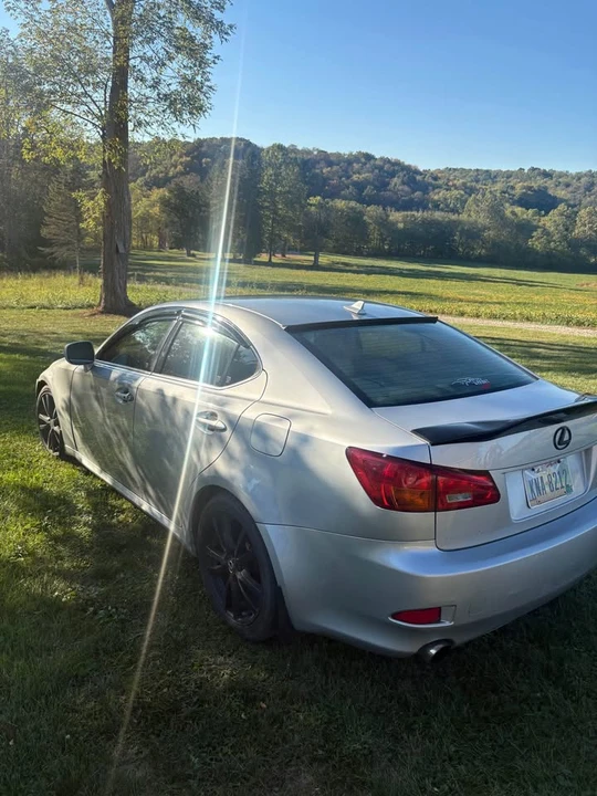 2007 Lexus IS 2nd Gen - Image 6 of 9