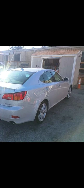 2007 Lexus IS 2nd Gen - Image 4 of 7