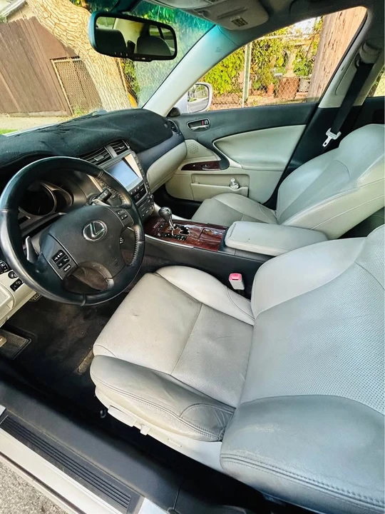 2007 Lexus IS 2nd Gen - Image 9 of 15