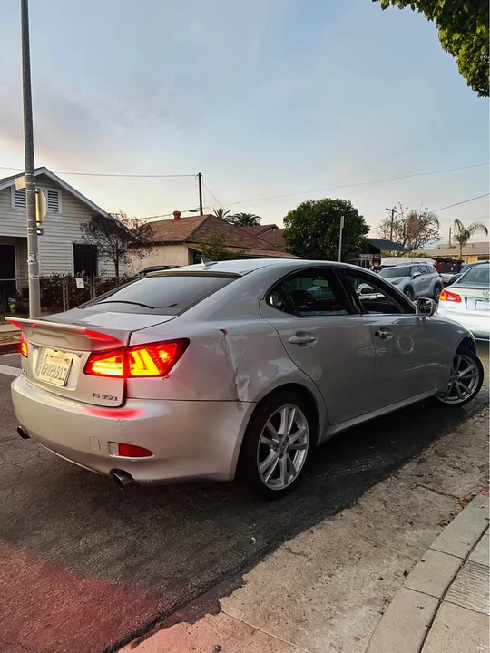 2007 Lexus IS 2nd Gen - Image 5 of 15
