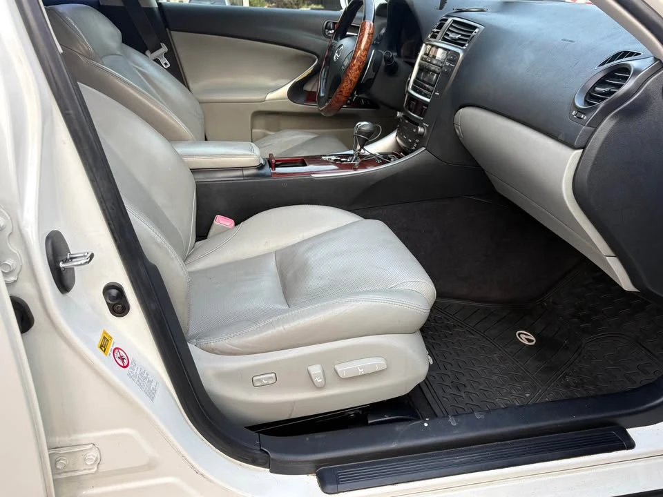 2007 Lexus IS F 2nd Gen - Image 17 of 18