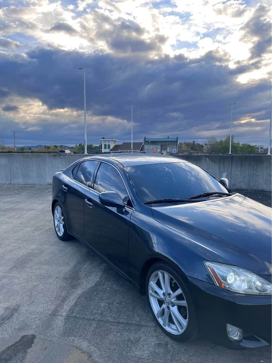 2007 Lexus IS 2nd Gen - Image 6 of 8