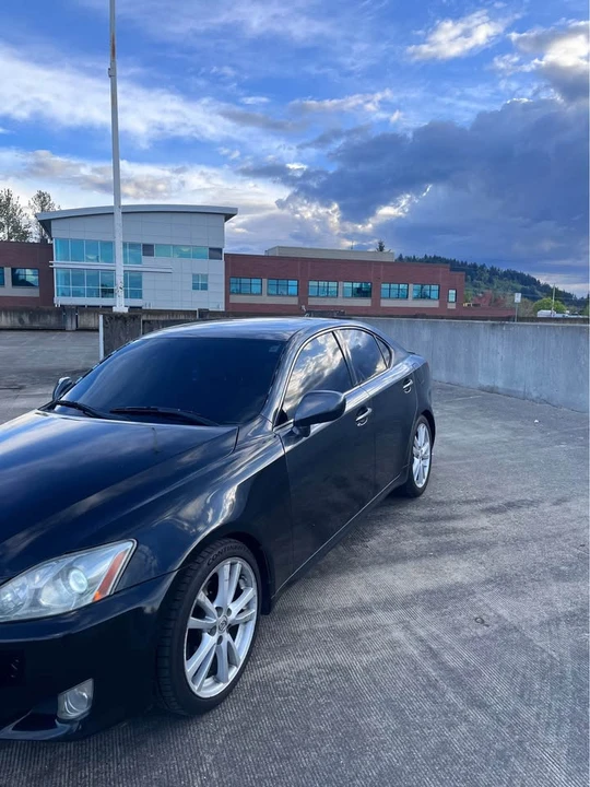 2007 Lexus IS 2nd Gen - Image 2 of 8