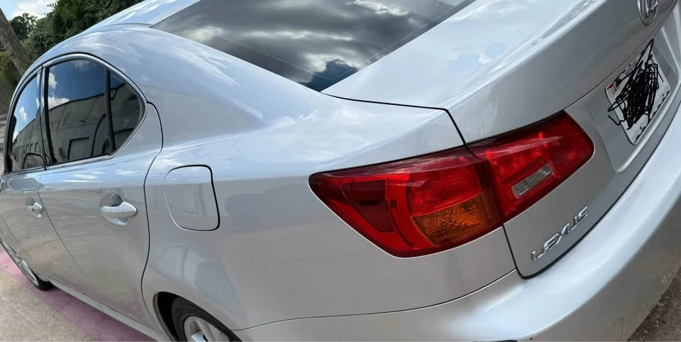 2007 Lexus IS 2nd Gen - Image 5 of 8