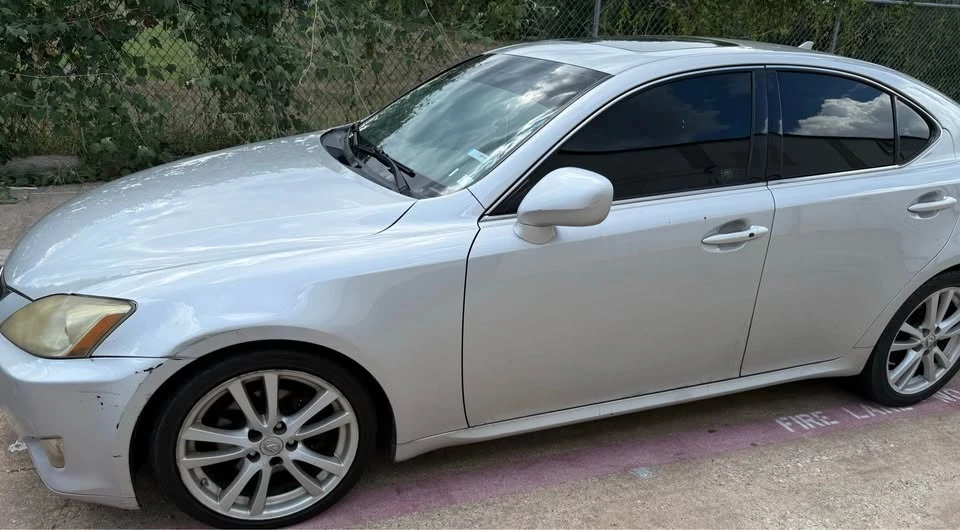 2007 Lexus IS 2nd Gen - Image 2 of 8