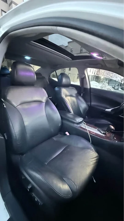 2007 Lexus IS 2nd Gen - Image 10 of 14