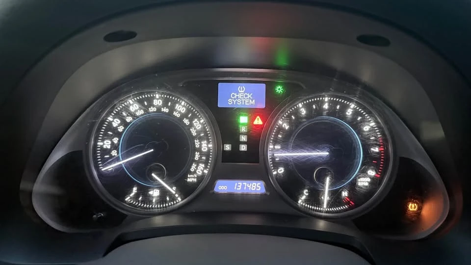 2007 Lexus IS 2nd Gen - Image 12 of 14