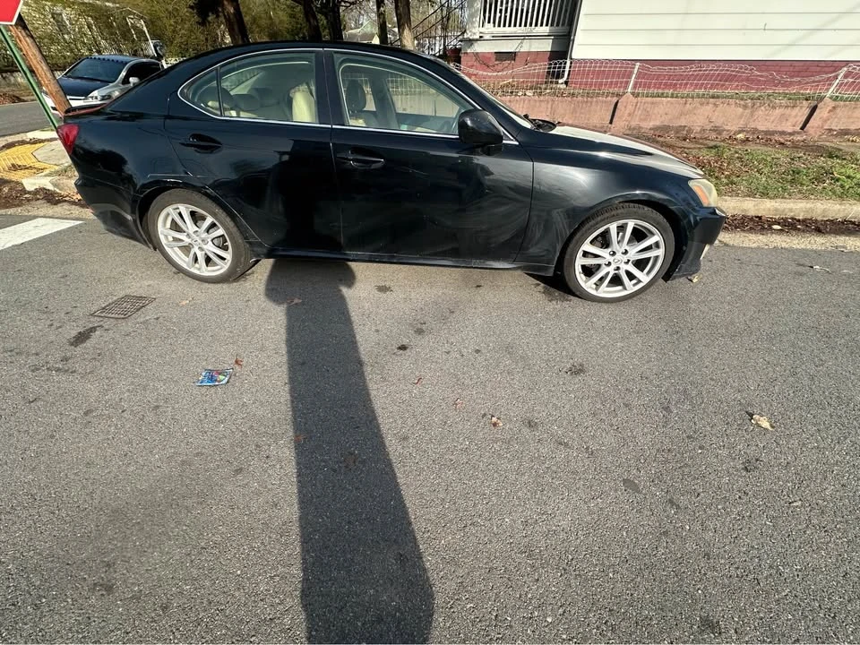 2007 Lexus IS 2nd Gen - Image 4 of 9