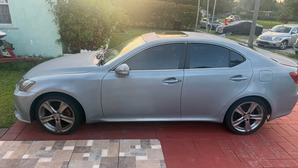 2007 Lexus IS 2nd Gen - Image 4 of 4