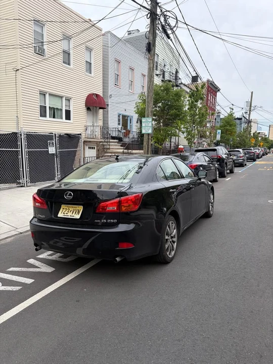 2007 Lexus IS 2nd Gen - Image 8 of 15