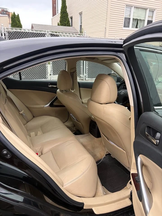 2007 Lexus IS 2nd Gen - Image 11 of 15