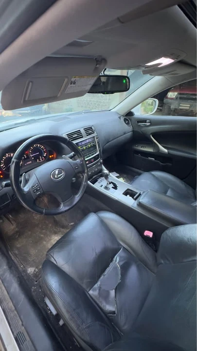 2007 Lexus IS 2nd Gen - Image 4 of 8