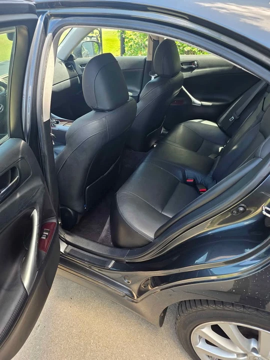 2007 Lexus IS 2nd Gen - Image 5 of 10