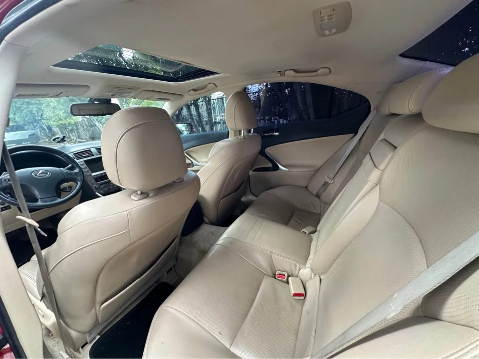 2007 Lexus IS 2nd Gen - Image 10 of 12