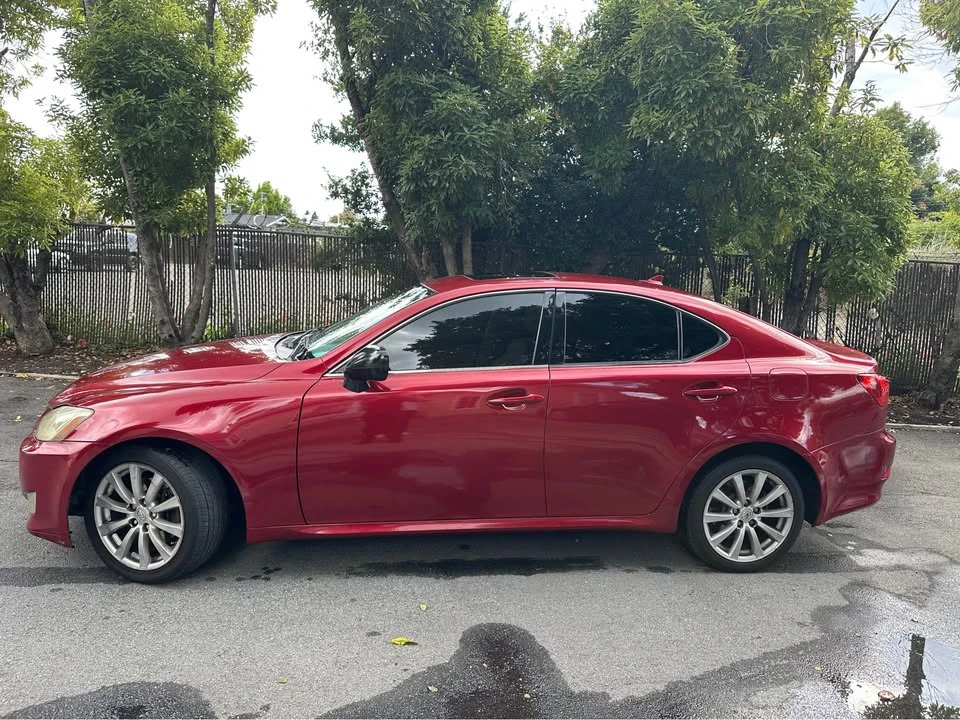 2007 Lexus IS 2nd Gen - Image 8 of 12