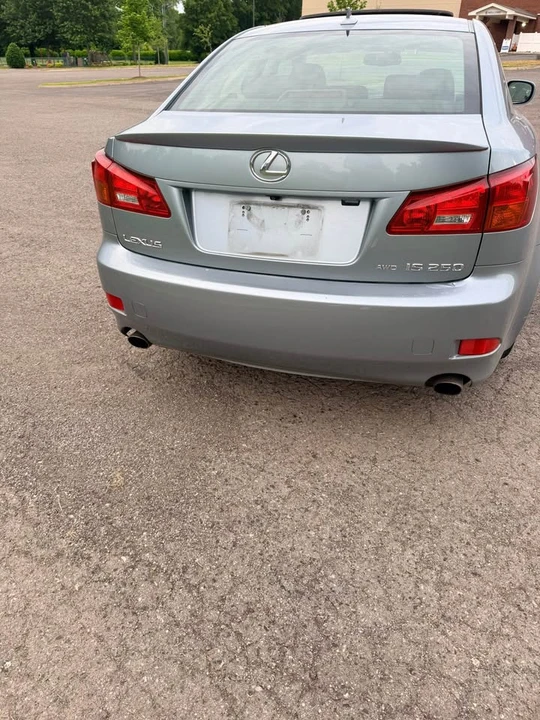 2007 Lexus IS 2nd Gen - Image 2 of 13