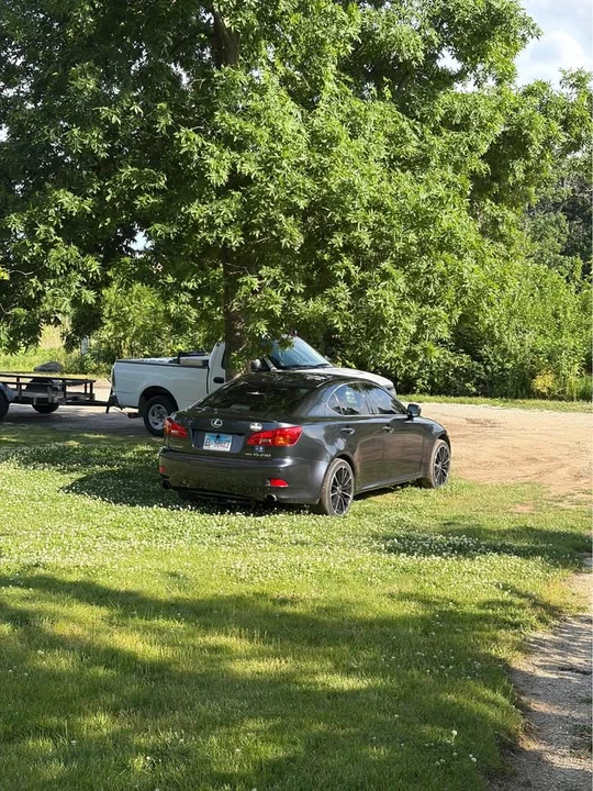 2007 Lexus IS 2nd Gen - Image 2 of 9