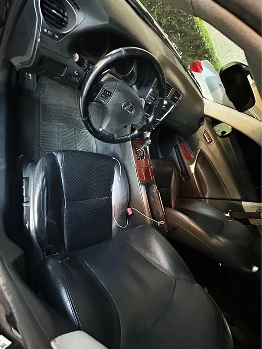 2007 Lexus IS 2nd Gen - Image 3 of 5