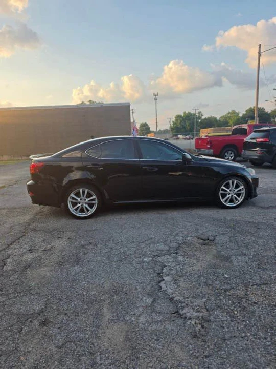 2007 Lexus IS 2nd Gen - Image 5 of 10