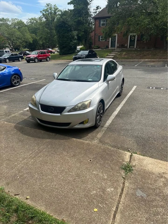 2007 Lexus IS 2nd Gen - Image 2 of 3