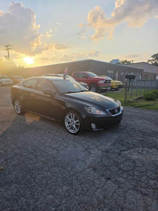 2007 Lexus IS 2nd Gen - Image 4 of 10