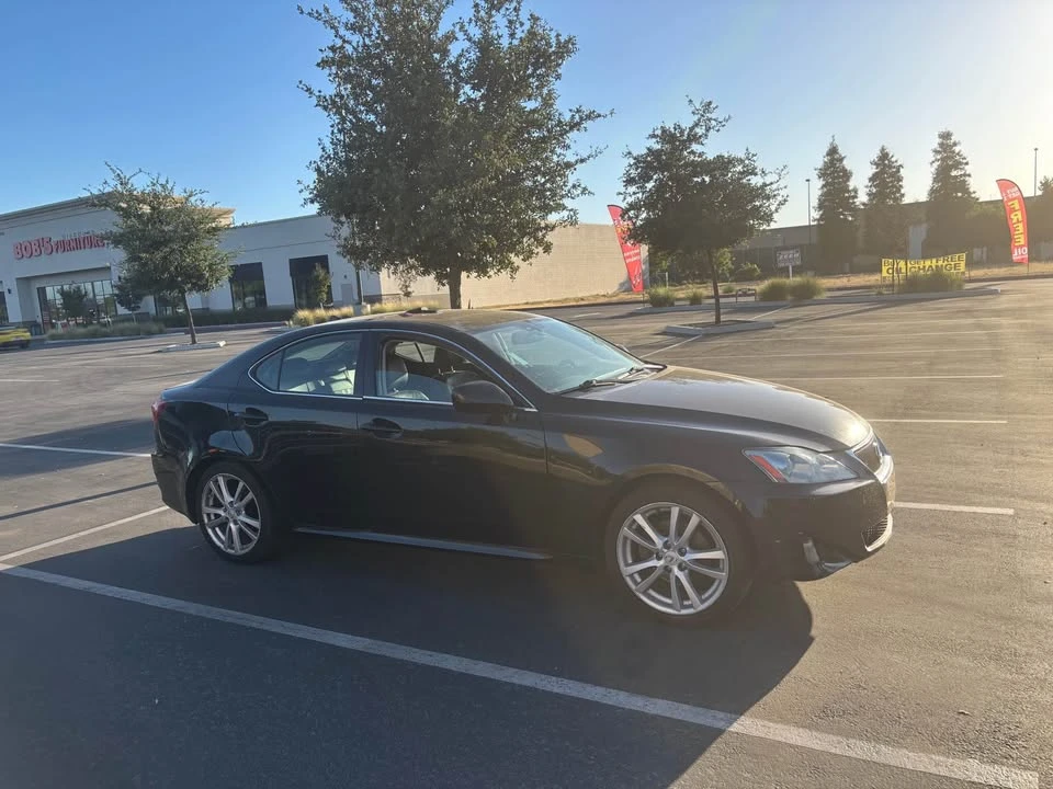 2007 Lexus IS 2nd Gen - Image 8 of 10