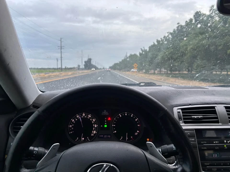 2007 Lexus IS 2nd Gen - Image 2 of 10