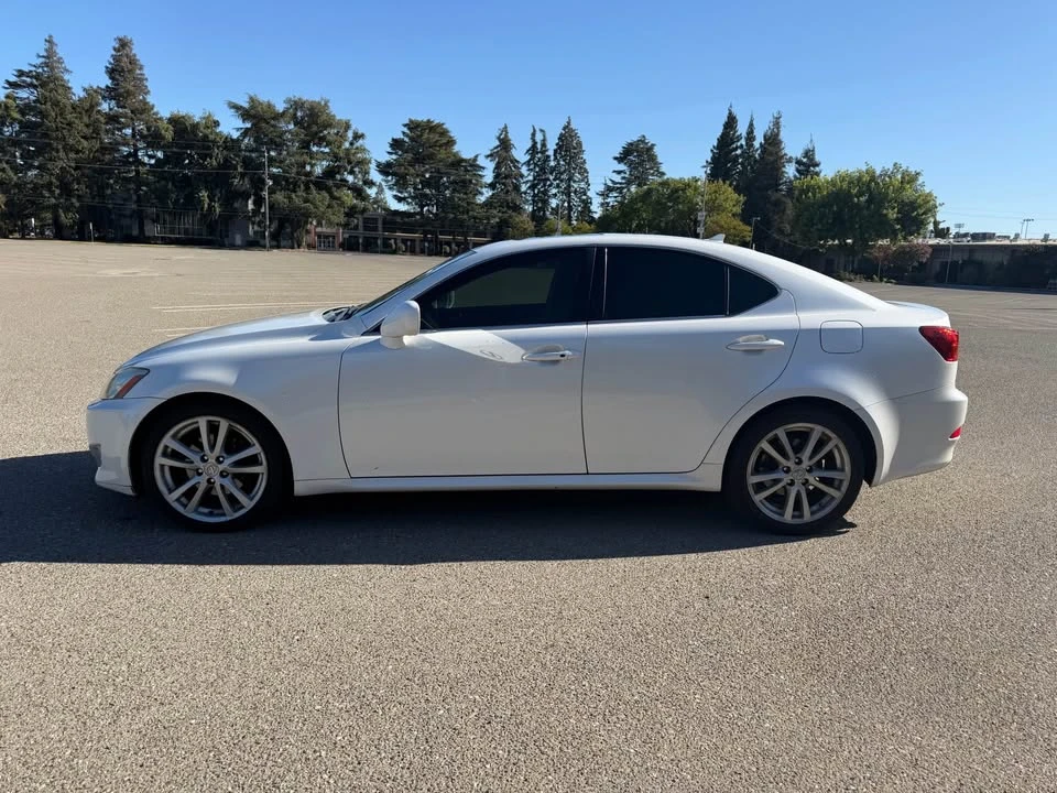 2007 Lexus IS 2nd Gen - Image 5 of 17