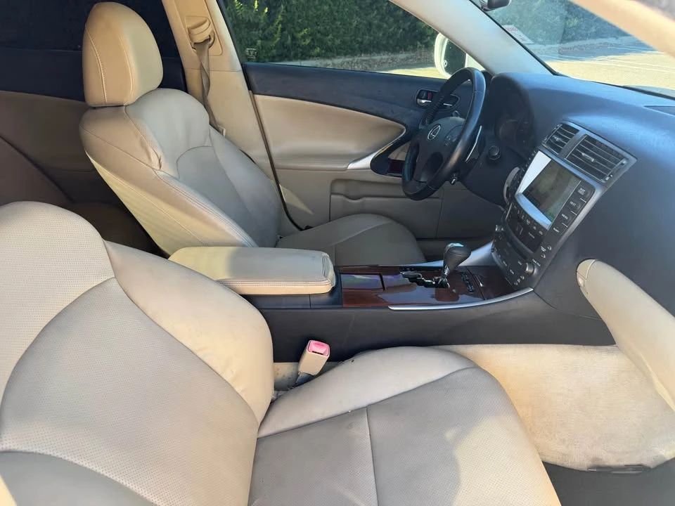 2007 Lexus IS 2nd Gen - Image 10 of 17