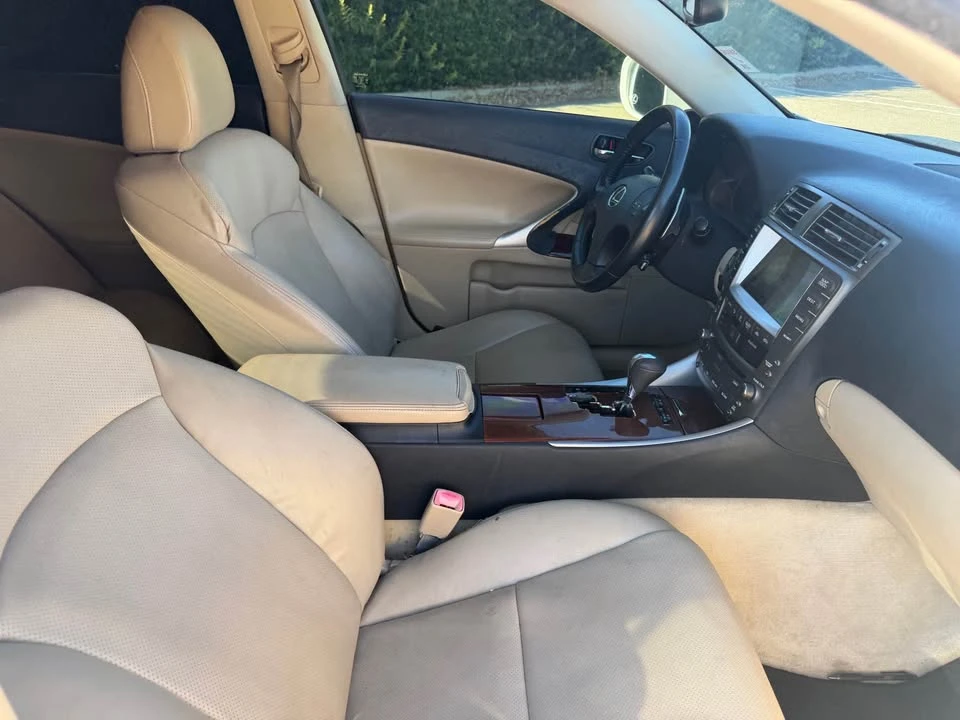 2007 Lexus IS 2nd Gen - Image 11 of 17