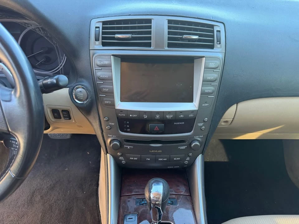 2007 Lexus IS 2nd Gen - Image 16 of 17