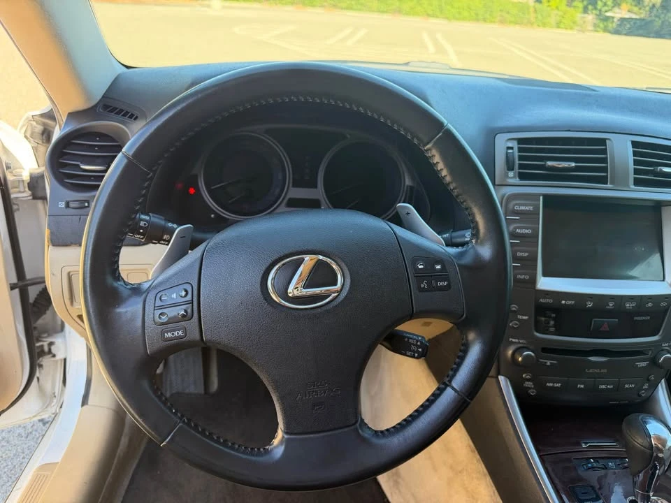 2007 Lexus IS 2nd Gen - Image 15 of 17