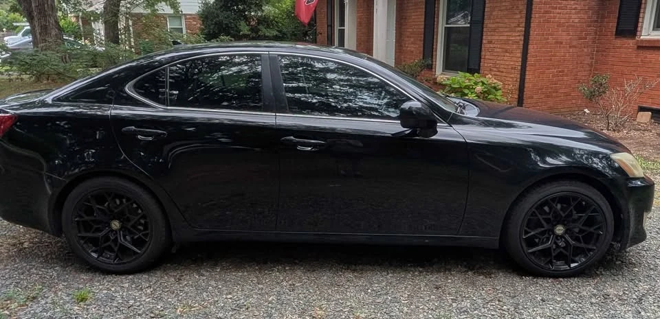 2007 Lexus IS 2nd Gen - Image 2 of 10