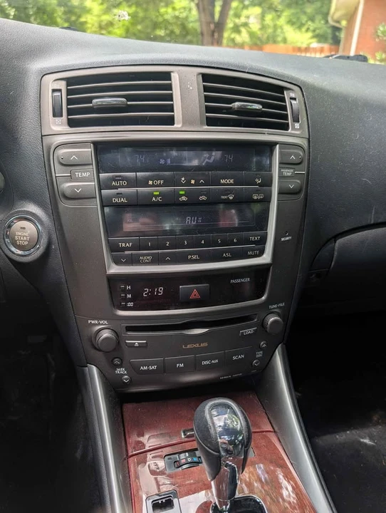 2007 Lexus IS 2nd Gen - Image 9 of 10