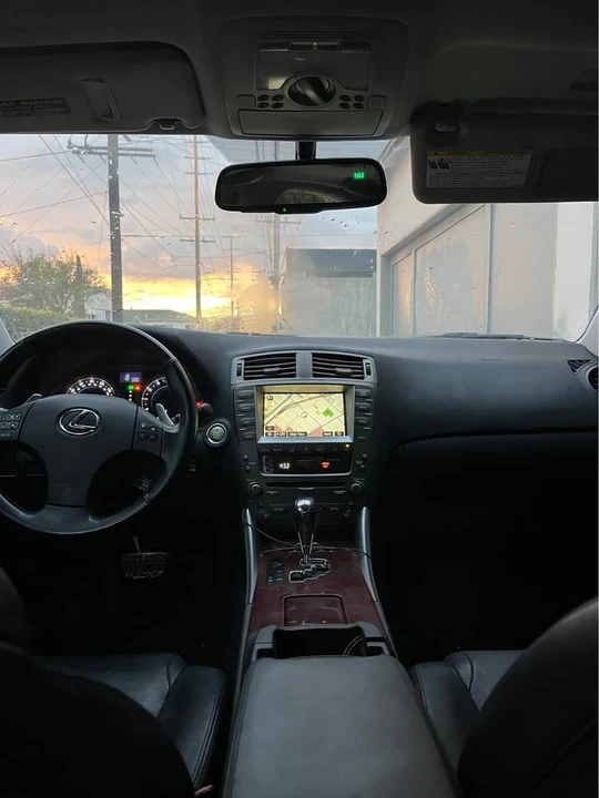 2007 Lexus IS 2nd Gen - Image 8 of 10