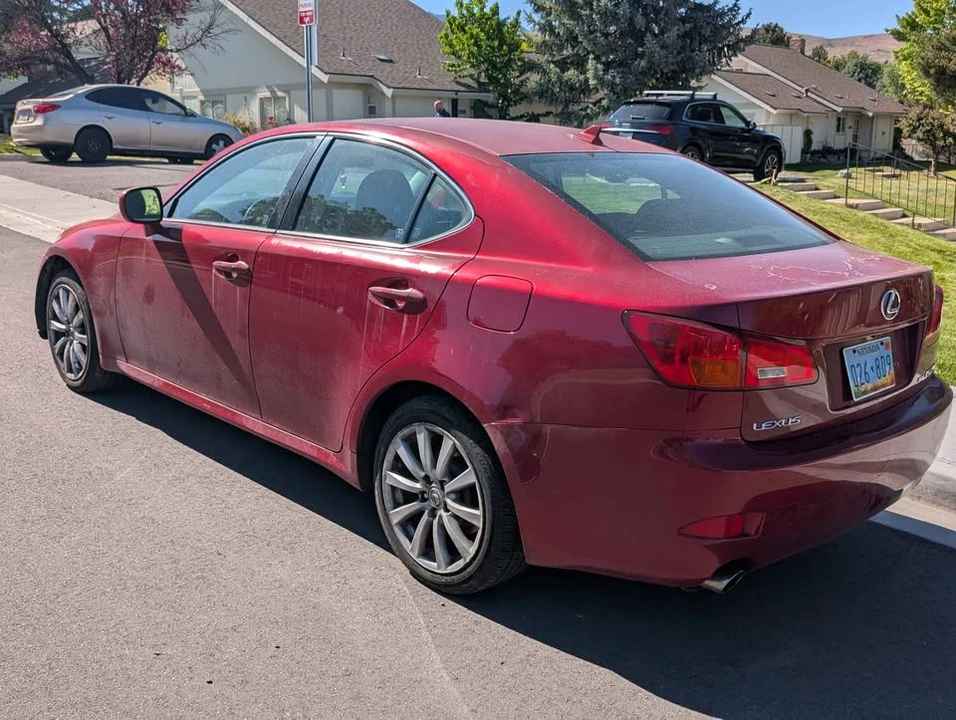 2007 Lexus IS 2nd Gen - Image 2 of 7