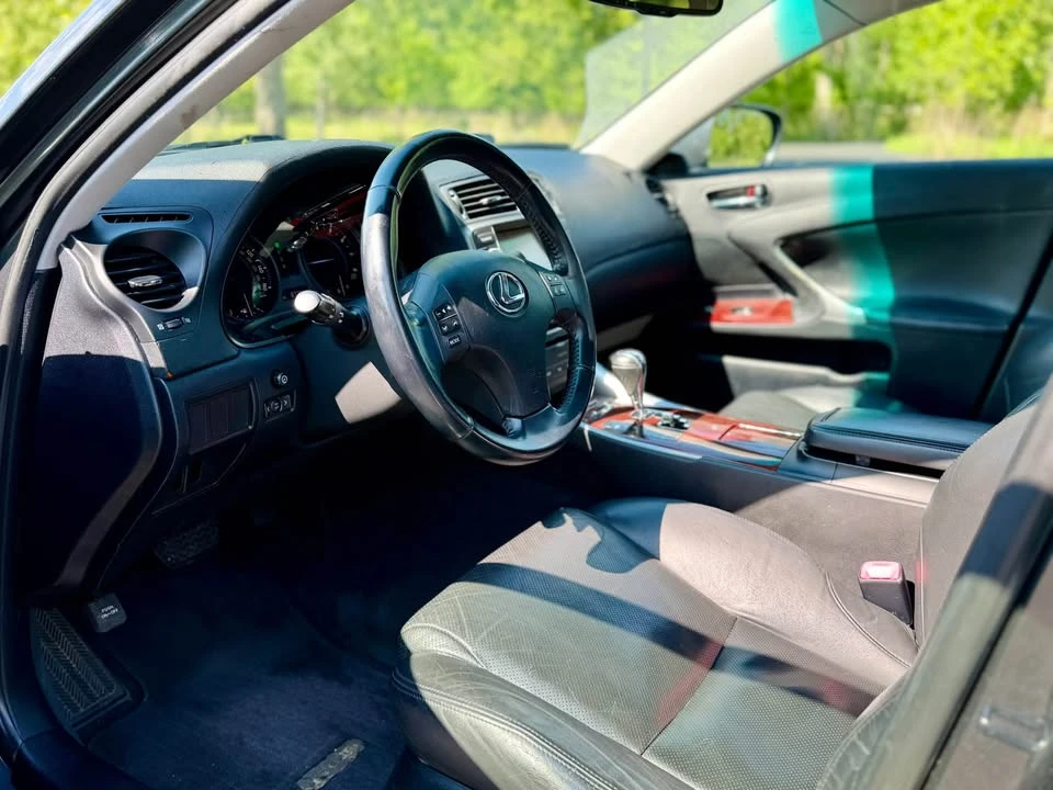 2007 Lexus IS 2nd Gen - Image 14 of 20