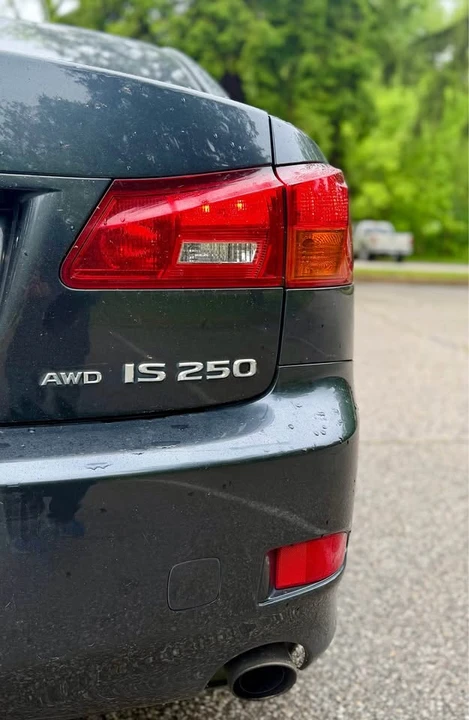 2007 Lexus IS 2nd Gen - Image 8 of 20