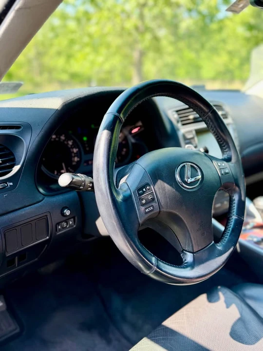2007 Lexus IS 2nd Gen - Image 13 of 20