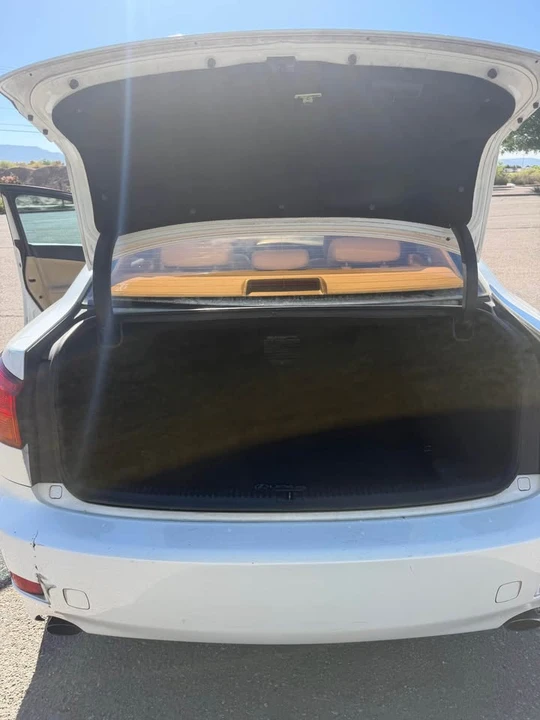 2007 Lexus IS 2nd Gen - Image 10 of 13