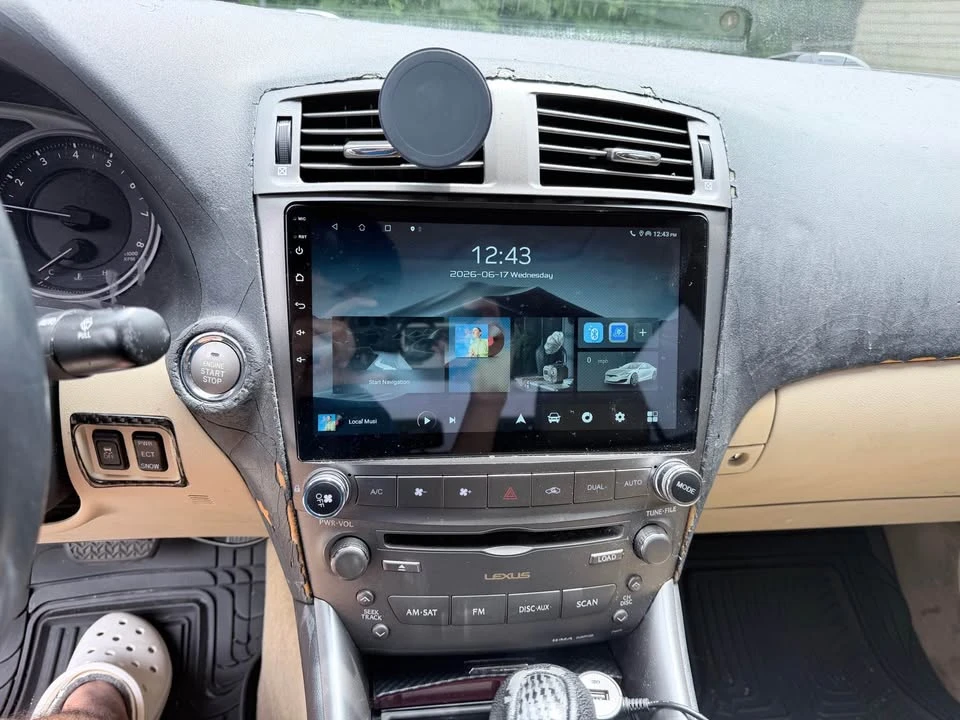 2007 Lexus IS 2nd Gen - Image 11 of 15