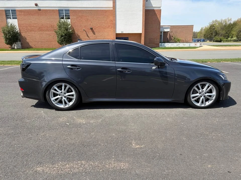 2007 Lexus IS 2nd Gen - Image 4 of 15