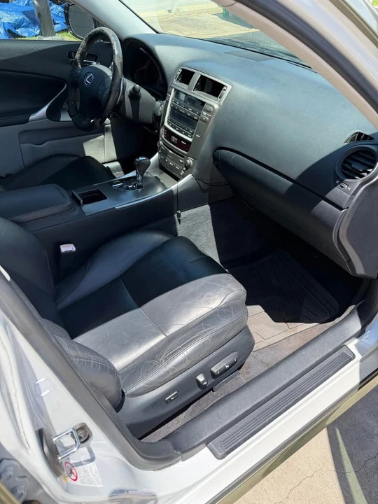 2007 Lexus IS 2nd Gen - Image 8 of 10