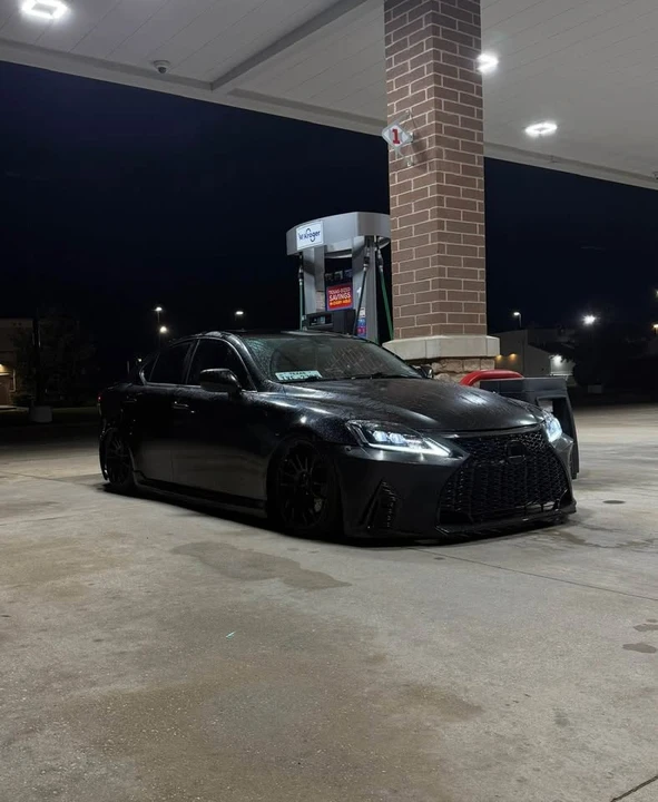 2007 Lexus IS 2nd Gen - Image 3 of 4