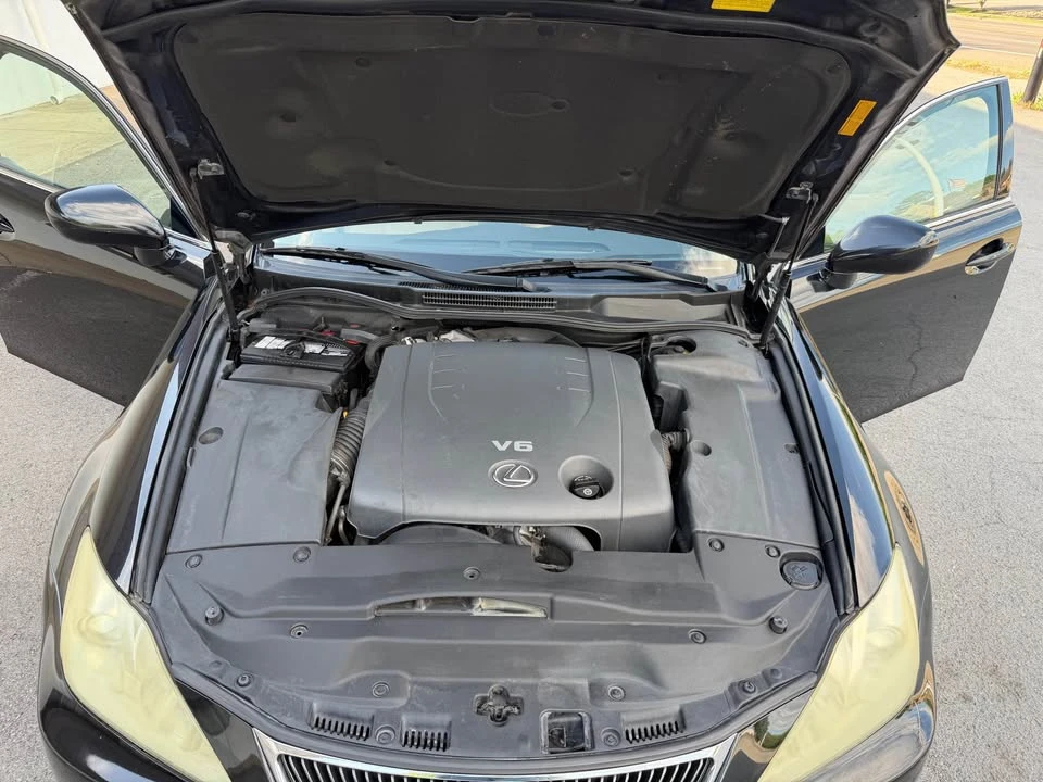 2007 Lexus IS 2nd Gen - Image 16 of 18